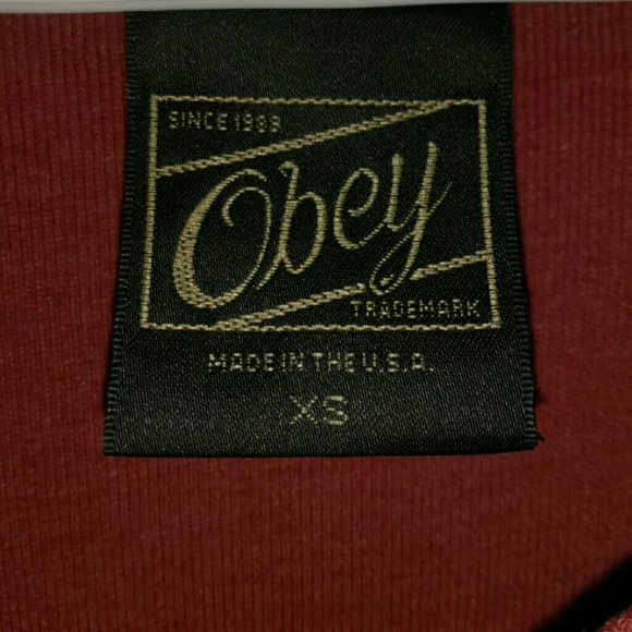 Obey Sweater - Picture 3 of 3